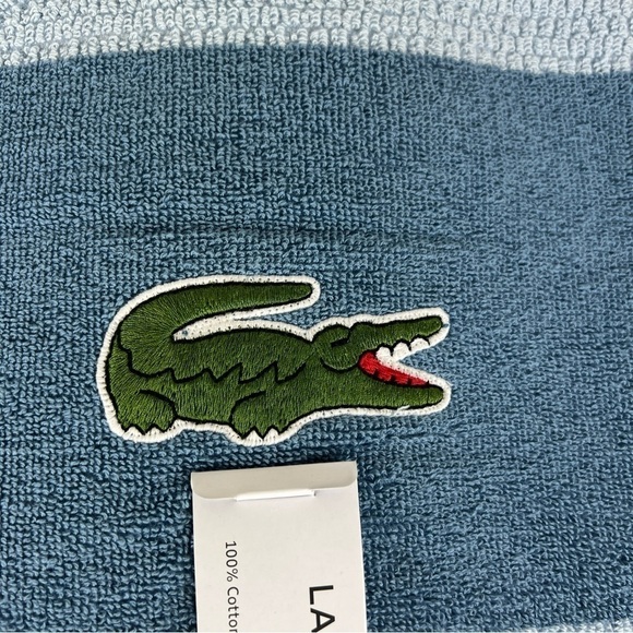 Lacoste Bath Towels Blue Big Crocodile Logo 30" x 52" 100% Cotton Set of 2 NEW - Picture 3 of 8